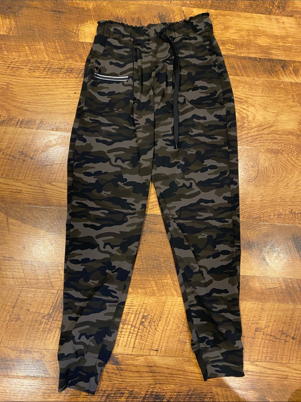 Womens Camouflage Jogger Pants - Olive Camo